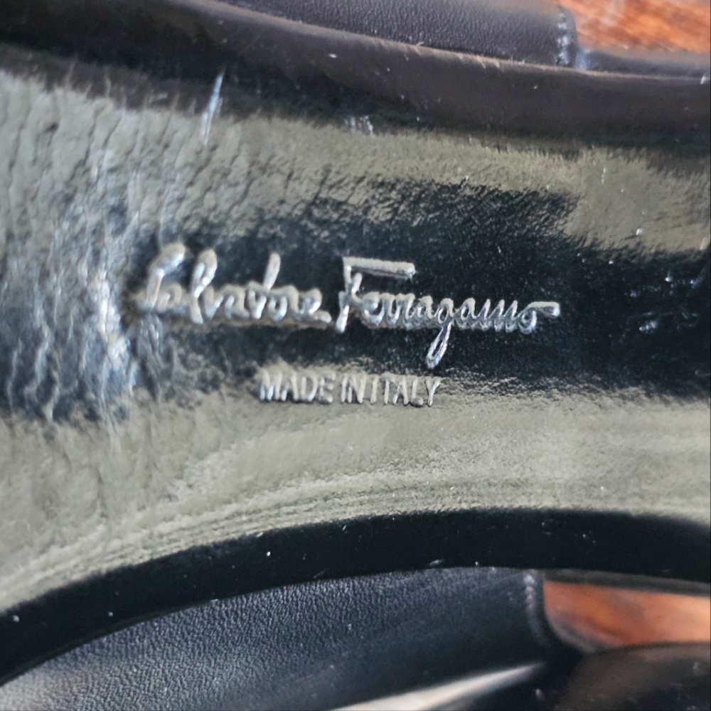 8.5 Salvatore Ferragamo Black Peep-Toe Slingback Heels Pumps - Picture 10 of 14